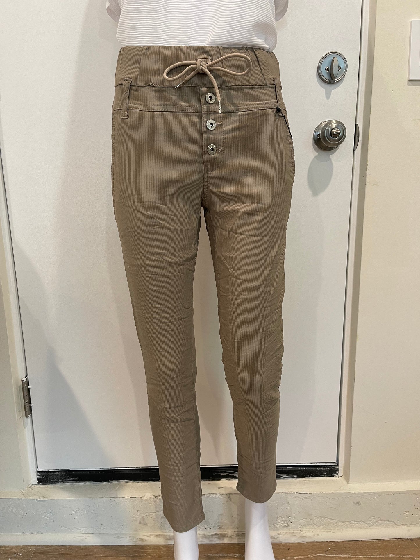 Scandal Beige Stripe